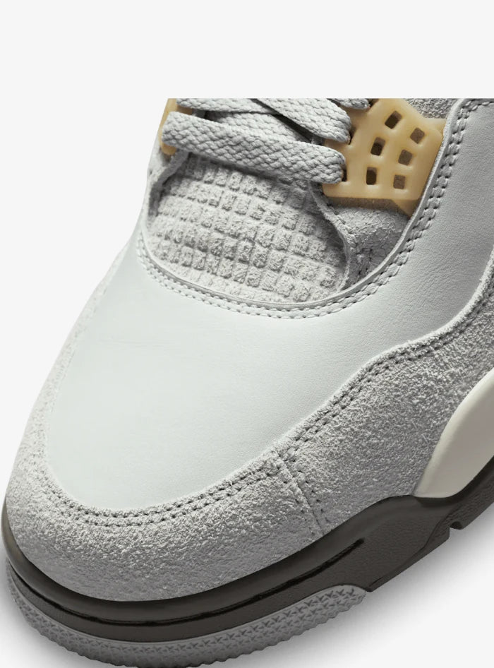 Air Jordan 4 Retro SE Craft Photon Dust