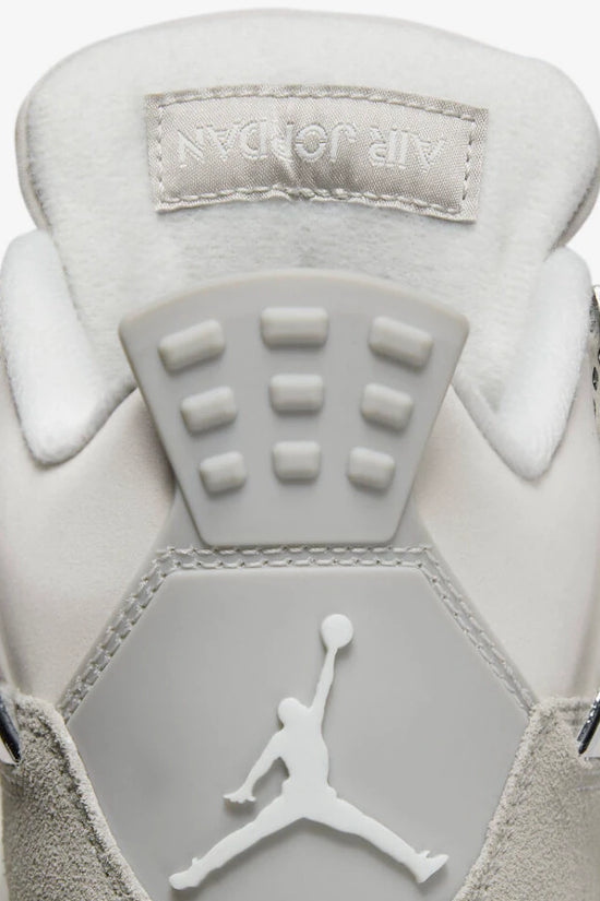 Air Jordan 4 Retro Frozen Moments
