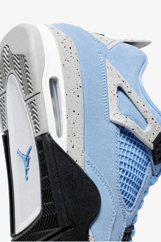 Air Jordan 4 Retro UNC