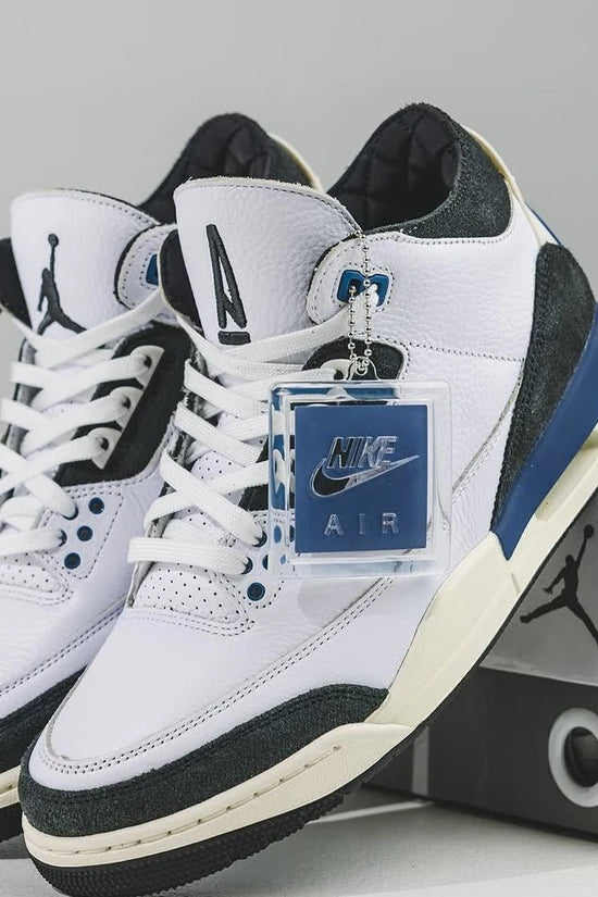 Air Jordan 3 Retro OG SP A Ma Maniére Diffused Blue MoleResell