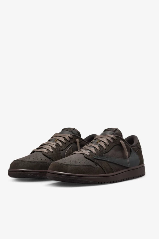 Air Jordan 1 Retro Low OG SP Travis Scott Velvet Brown