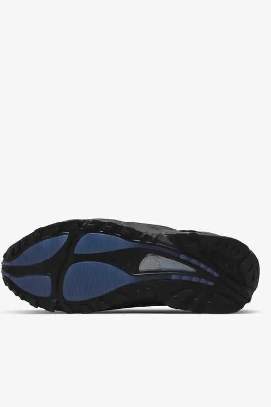 Nocta Hot Step Triple Black
