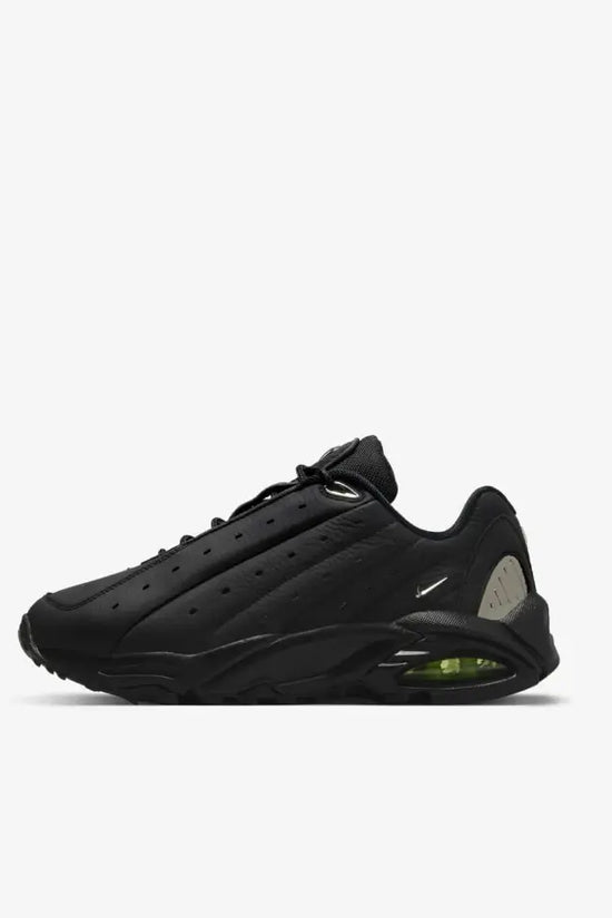 Nocta Hot Step Triple Black