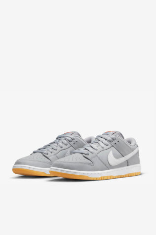 SB Dunk Low Wolf Grey