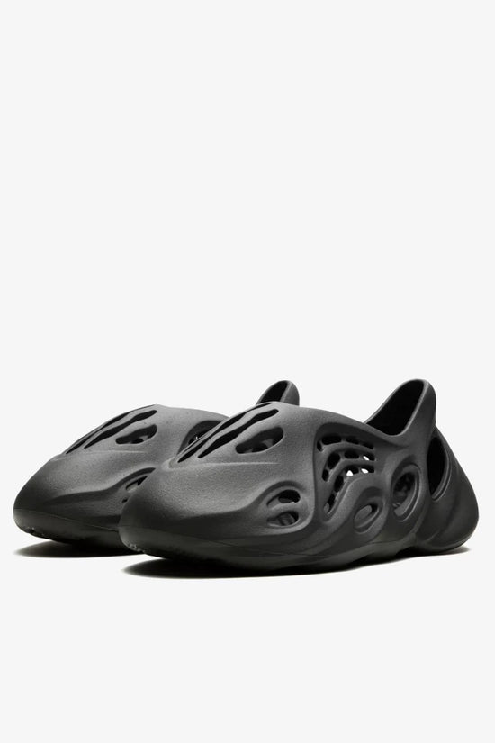Adidas Yeezy Foam RNR Carbon