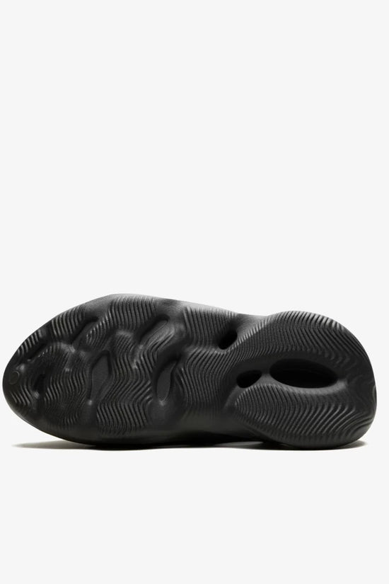 Adidas Yeezy Foam RNR Carbon