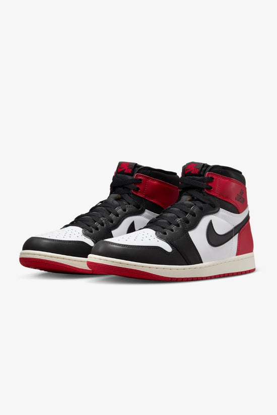 Air Jordan 1 High Black Toe