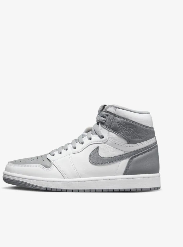 Air Jordan 1 Retro High OG Stealth