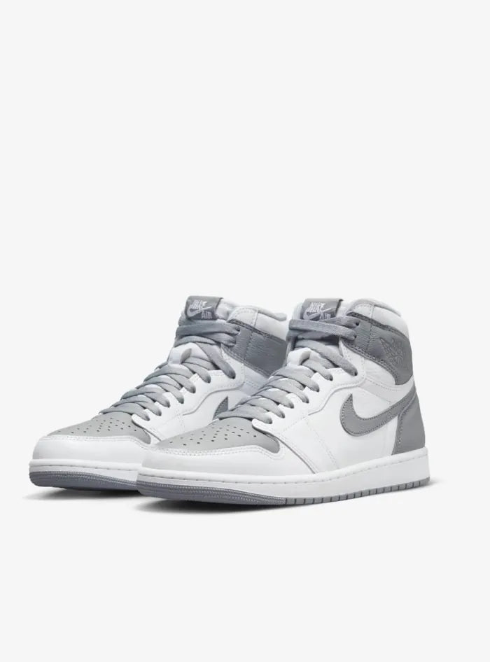 Air Jordan 1 Retro High OG Stealth