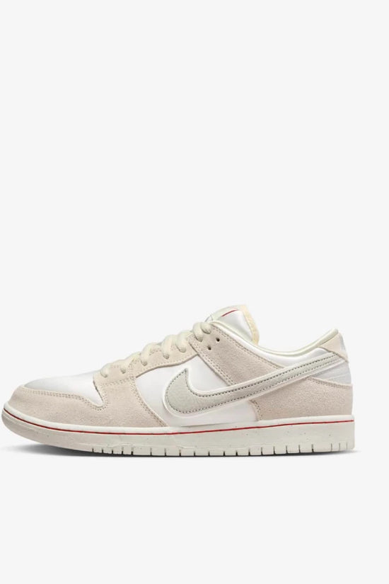 Nike SB Dunk Low COCONUT MILK/LIGHT