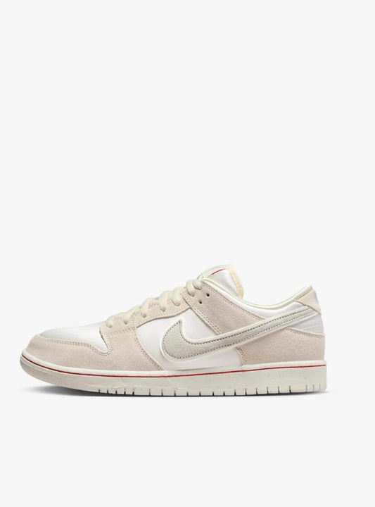 Nike SB Dunk Low COCONUT MILK/LIGHT