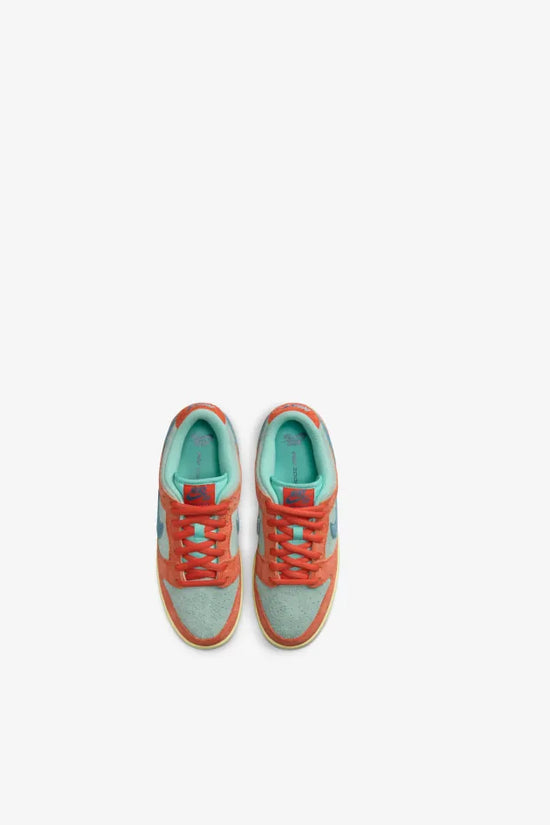 Nike SB Dunk Low Orange and Emerald Rise