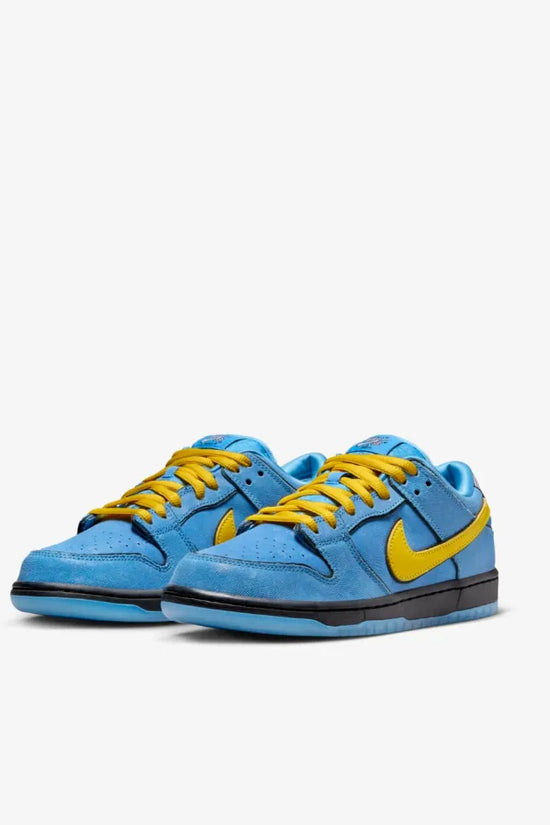 Nike SB Dunk Low Dolly delle Superchicche